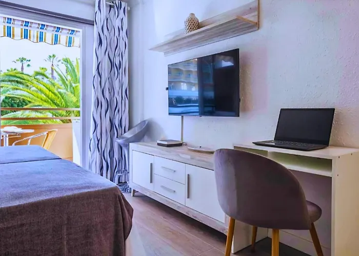 Playa Jardin Apartment *